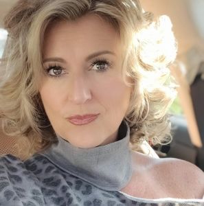 Meet your Posher, Kellie